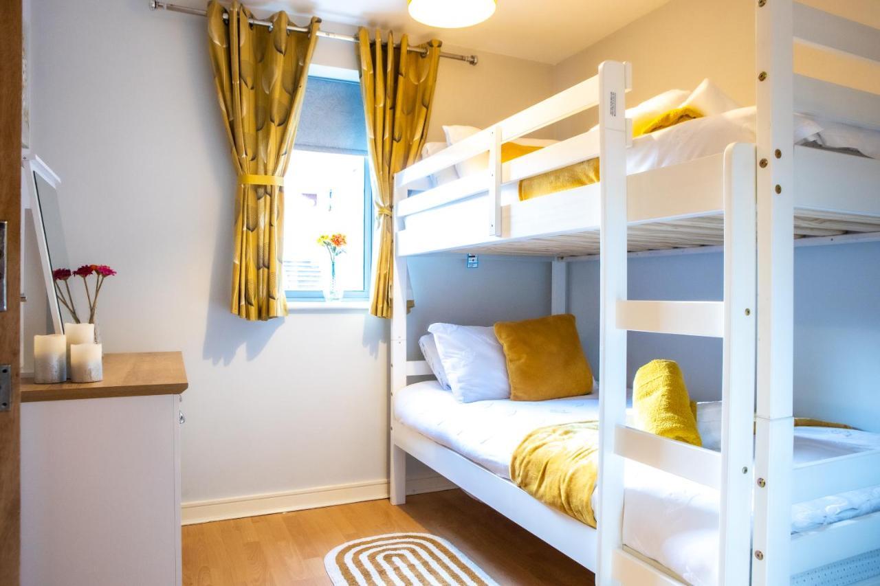 Newly Furnished Appartment Near Train Station 울버햄프턴 외부 사진