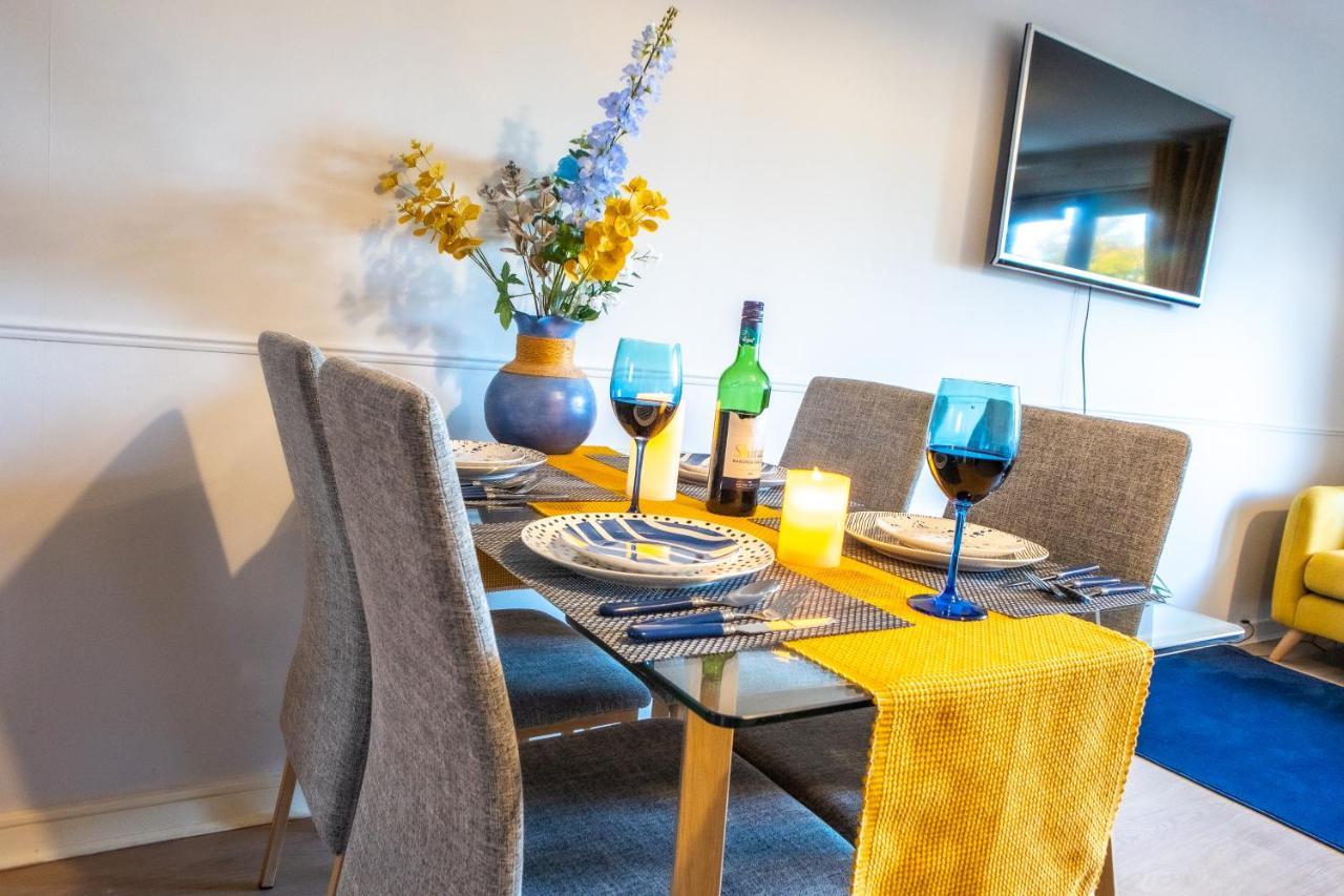 Newly Furnished Appartment Near Train Station 울버햄프턴 외부 사진