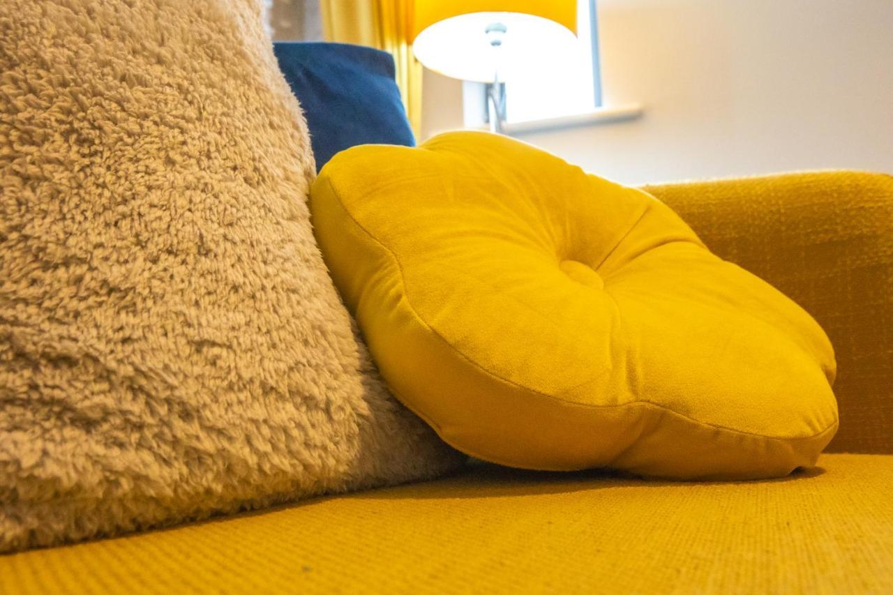 Newly Furnished Appartment Near Train Station 울버햄프턴 외부 사진