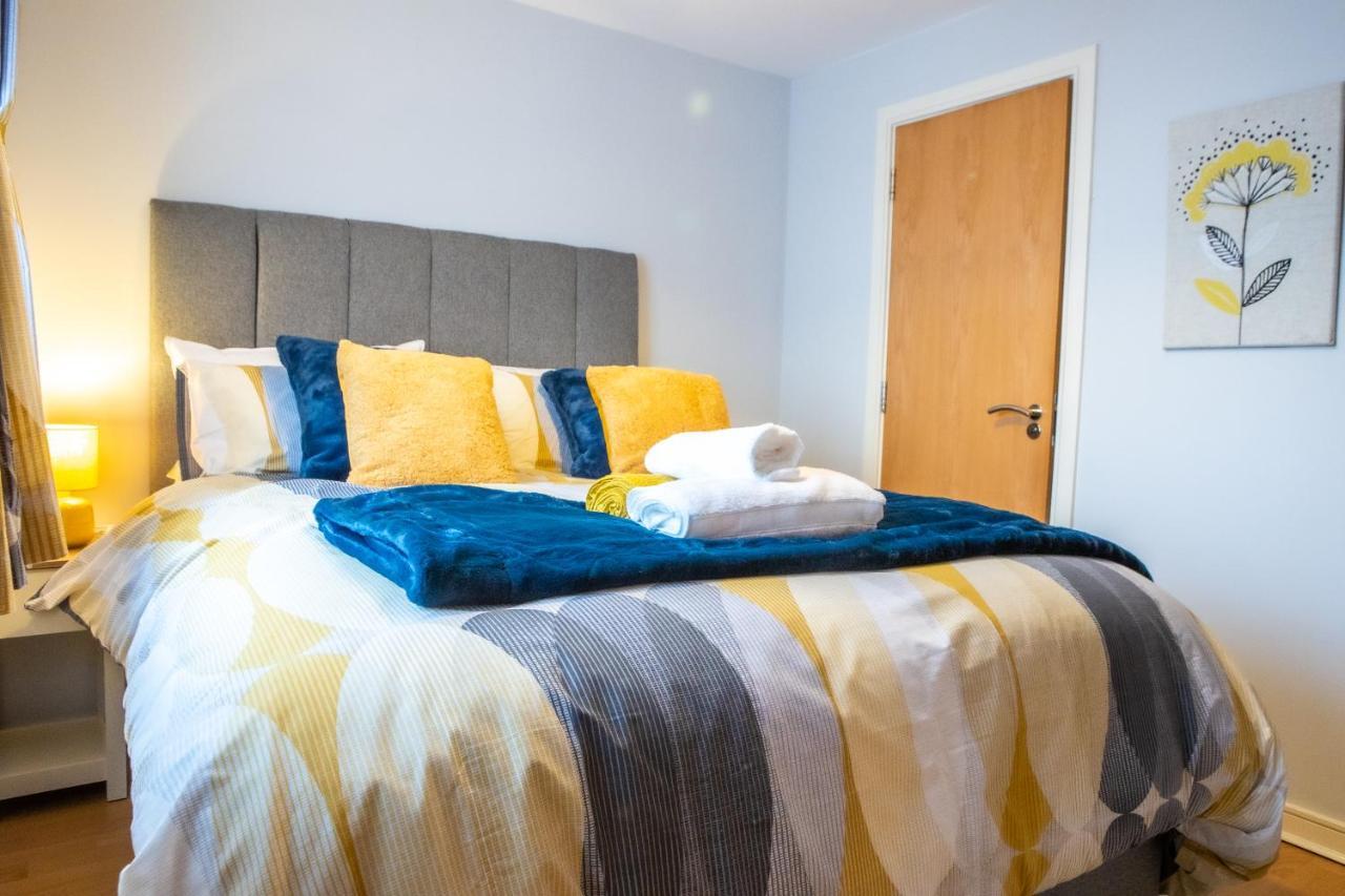 Newly Furnished Appartment Near Train Station 울버햄프턴 외부 사진